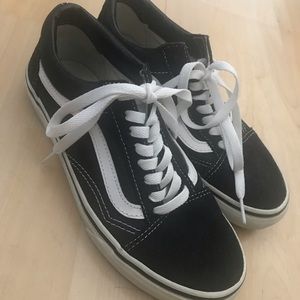 Vans Old Skool Sneakers *FIRM PRICE*